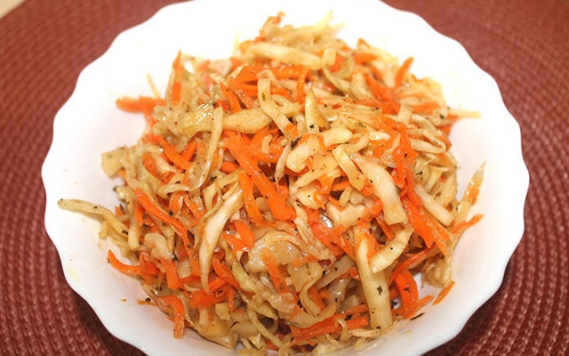 Салат из капусты и моркови по-корейски