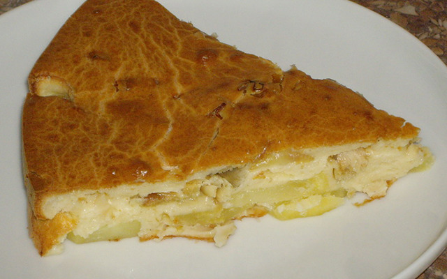 Заливной пирог с картошкой и сыром