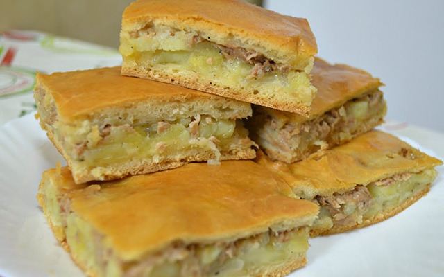 Картофельный пирог с рыбой