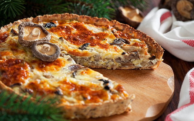 Мясной пирог с грибами