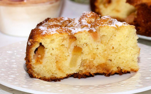 Быстрый пирог с яблоками
